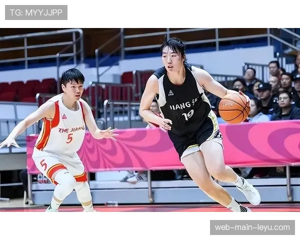 拉斯维加斯王牌94-78战胜日本女篮，切内迪·卡特贡献18分5篮板